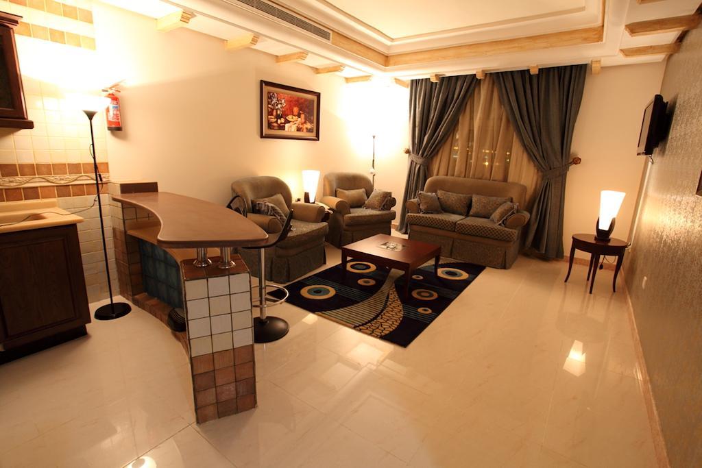Lavande Suites Yanbu Zimmer foto